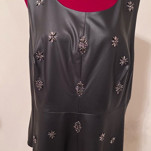 Lane Bryant Pullover Vest Like Top - 1/2 Faux Leather front with Jewels - Picture 3 of 12